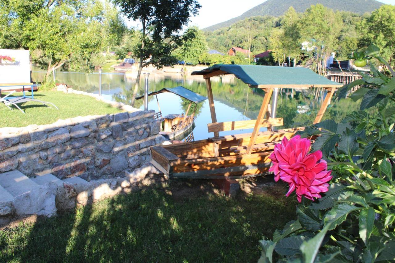 Am Una Lux House Bihac Bagian luar foto