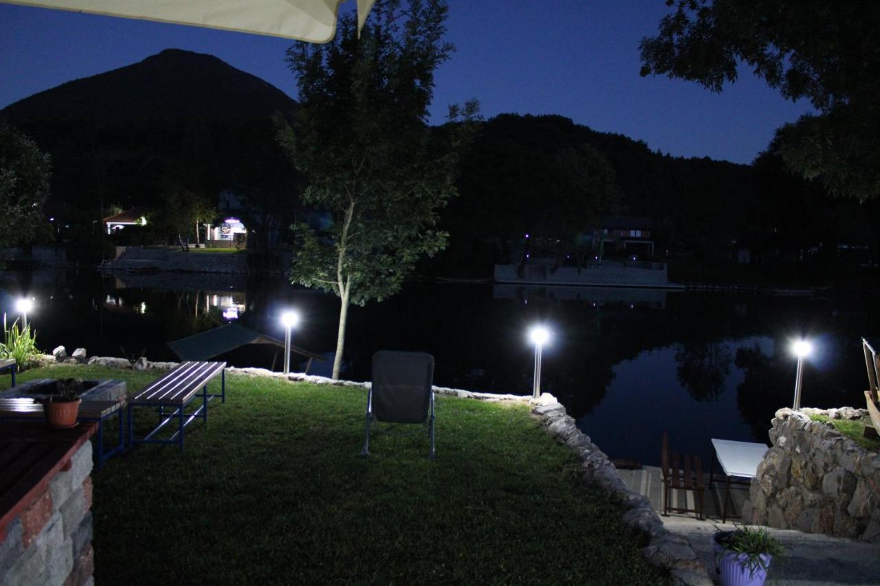 Am Una Lux House Bihac Bagian luar foto