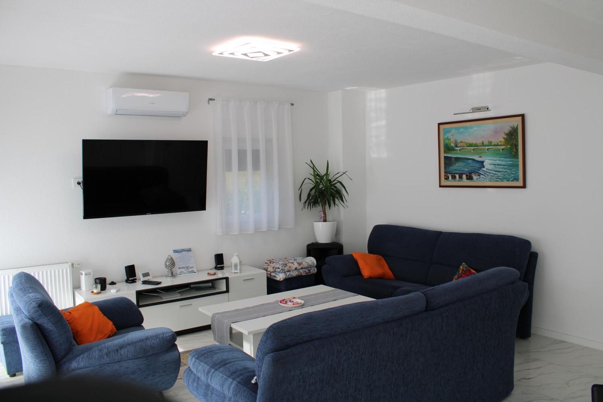 Am Una Lux House Bihac Bagian luar foto