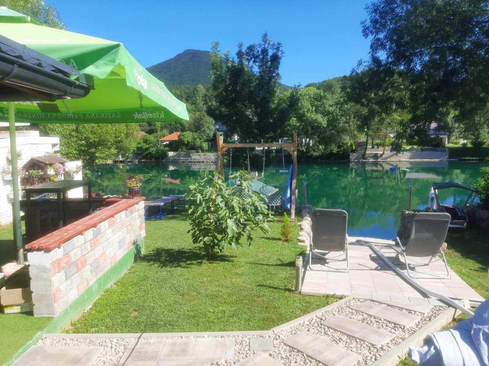 Am Una Lux House Bihac Bagian luar foto