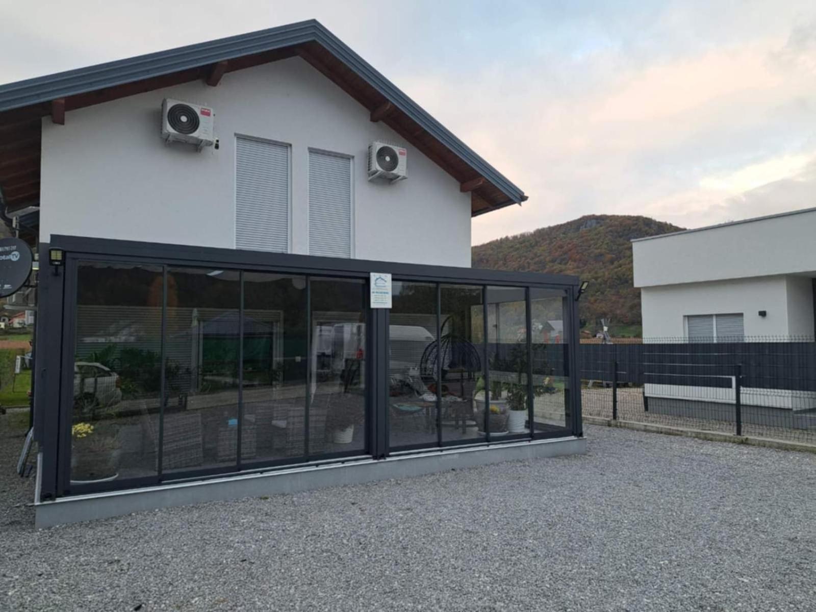 Am Una Lux House Bihac Bagian luar foto